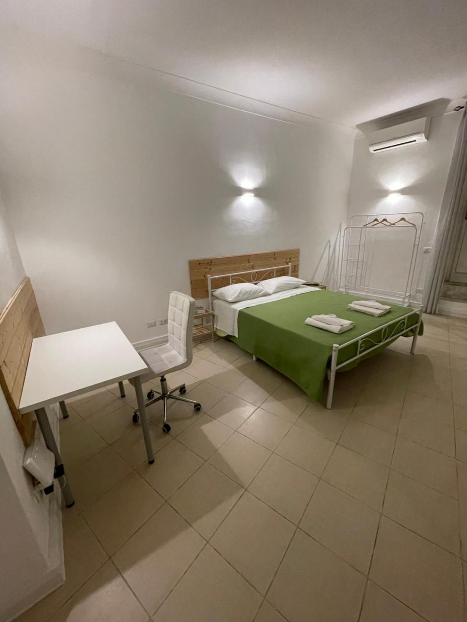 Terrazza Viviani Apartment เนเปิลส์ ภายนอก รูปภาพ