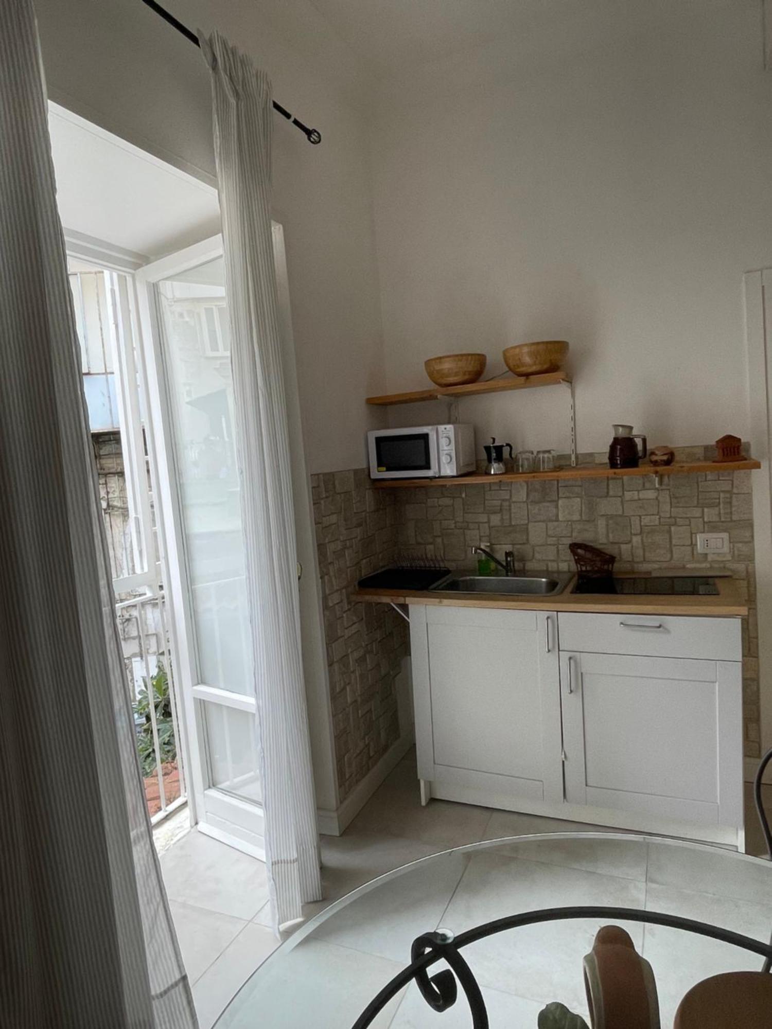 Terrazza Viviani Apartment เนเปิลส์ ภายนอก รูปภาพ
